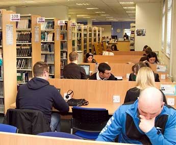 du-hoc-ireland-dbs-05.jpg