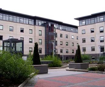 du-hoc-ireland-dcu-03.jpg