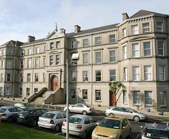 du-hoc-ireland-immaculate-college-01.jpg